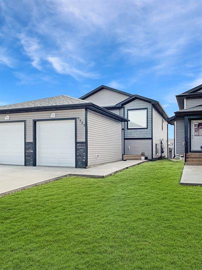 9523 113 Avenue - A