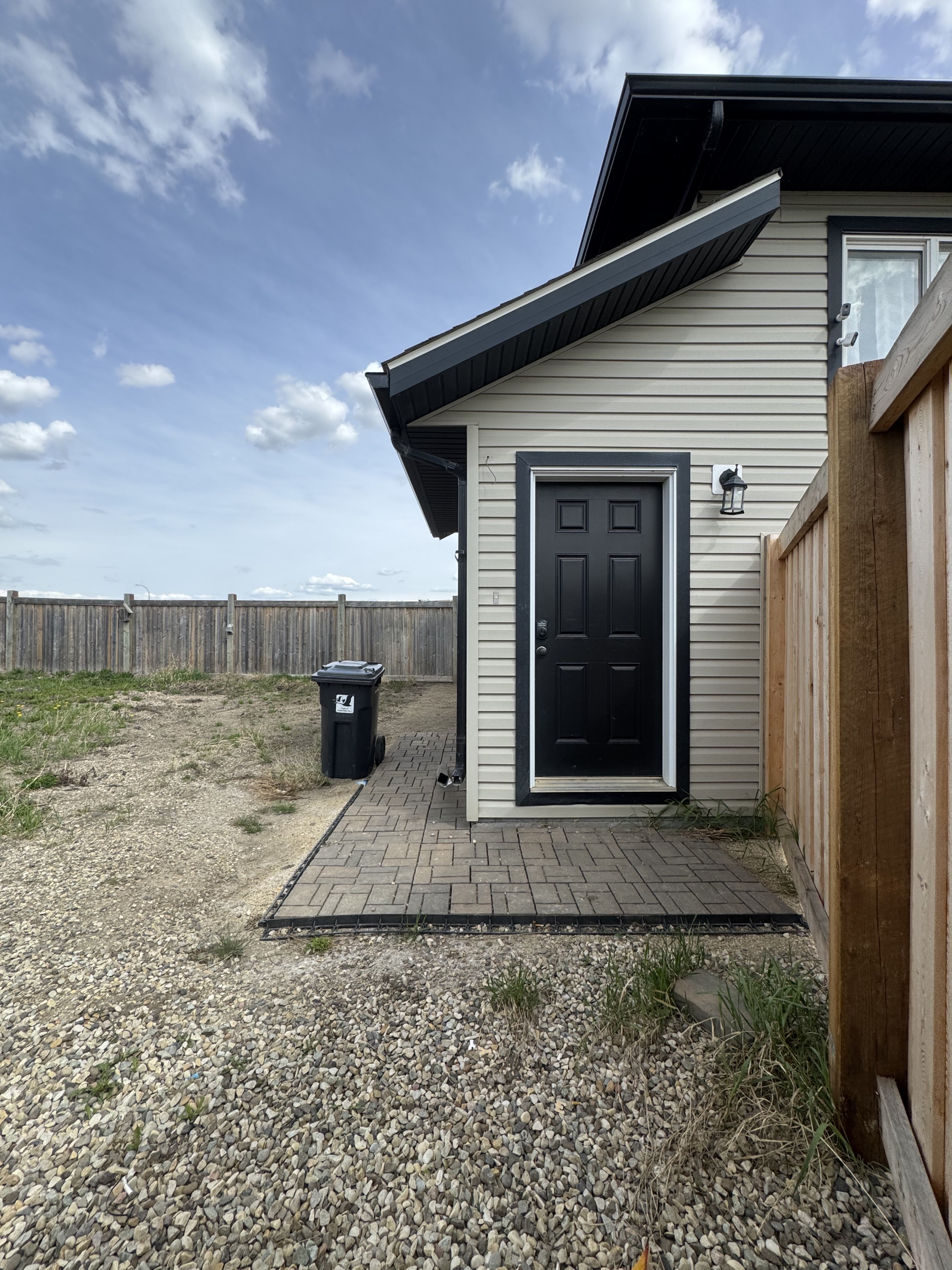 9540B 113 Avenue - 1